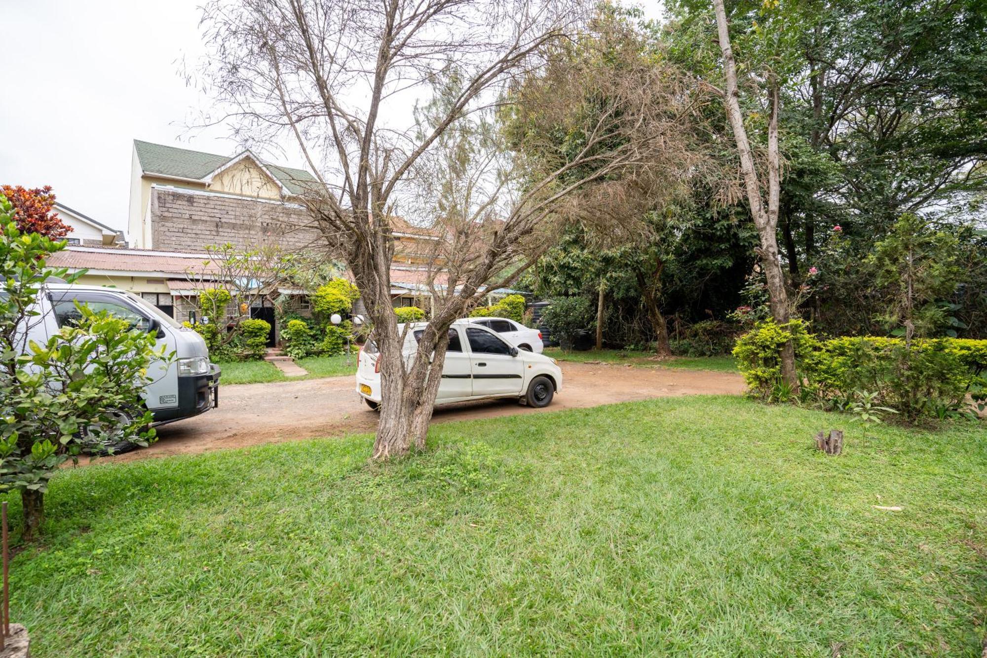 Hotel East Of Eden à Nairobi Extérieur photo